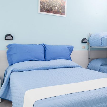 Hotel Platinum Римини Номер фото