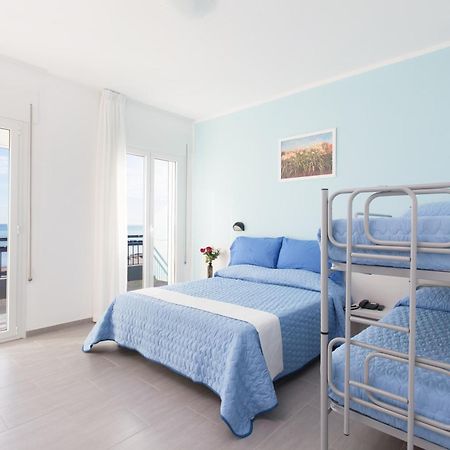 Hotel Platinum Римини Номер фото