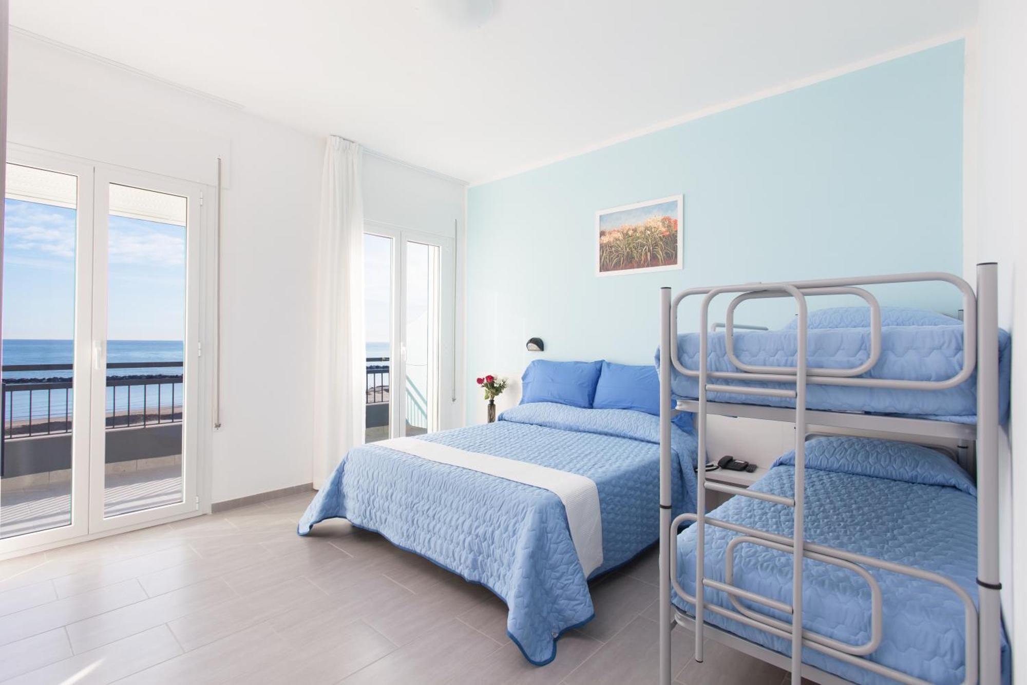 Hotel Platinum Римини Номер фото