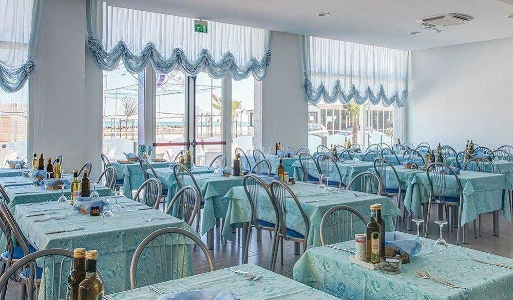 Hotel Platinum Римини Экстерьер фото