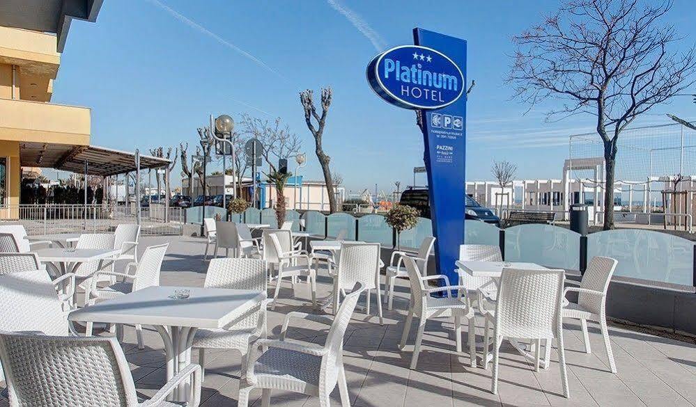 Hotel Platinum Римини Экстерьер фото