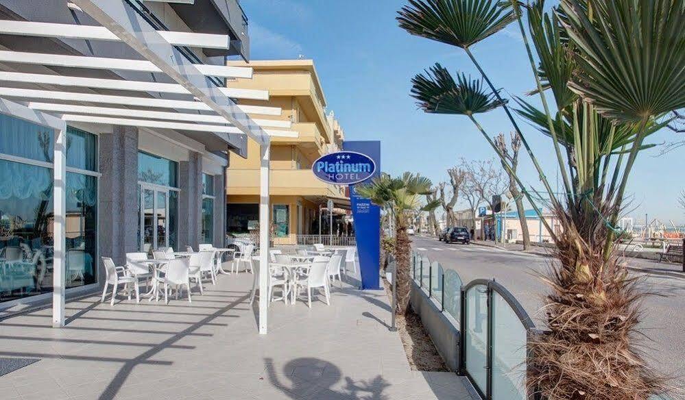 Hotel Platinum Римини Экстерьер фото